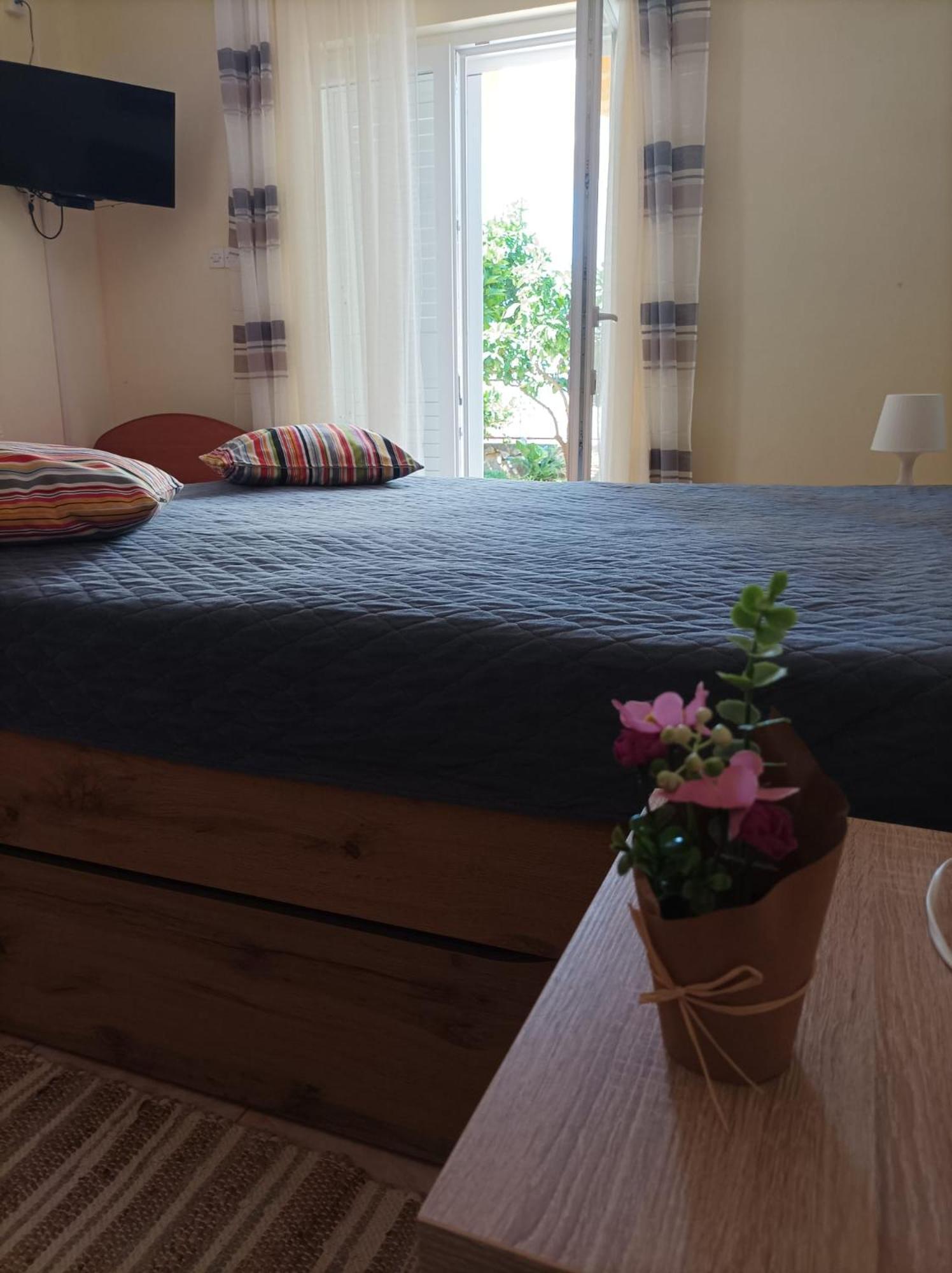 Appartement Dva Lava à Podaca Extérieur photo